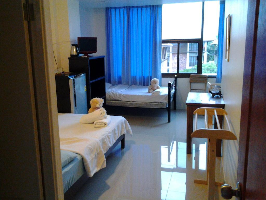 Hotel The California Chiang Mai Kamer foto